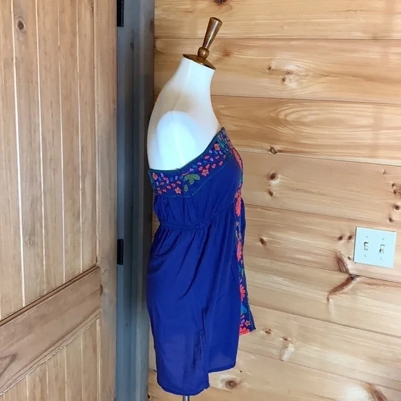 I Love H81 strapless top with floral embroidery Size Small - Picture 2 of 9